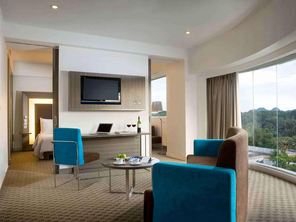 Novotel Bangka Hotel & Convention Center Pangkal Pinang Eksteriør bilde